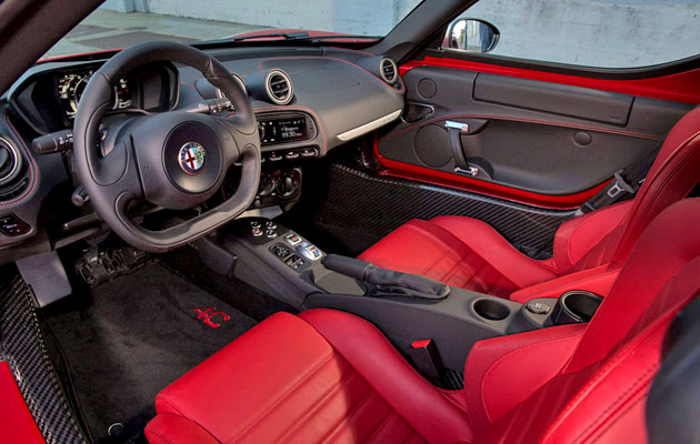 2015-Alfa-Romeo-4C-31